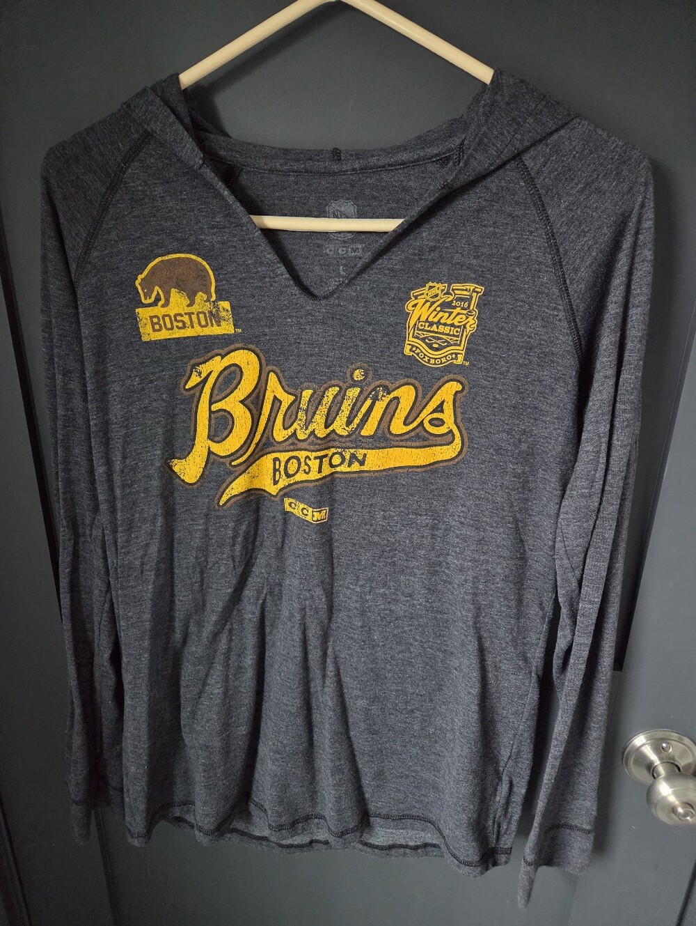 Boston Bruins NHL Womens Long-Sleeve Hooded Tee
